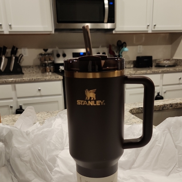 Stanley Chocolate Gold 40 Oz H2.0 Brown Quencher New In Box Authentic - Picture 11 of 14